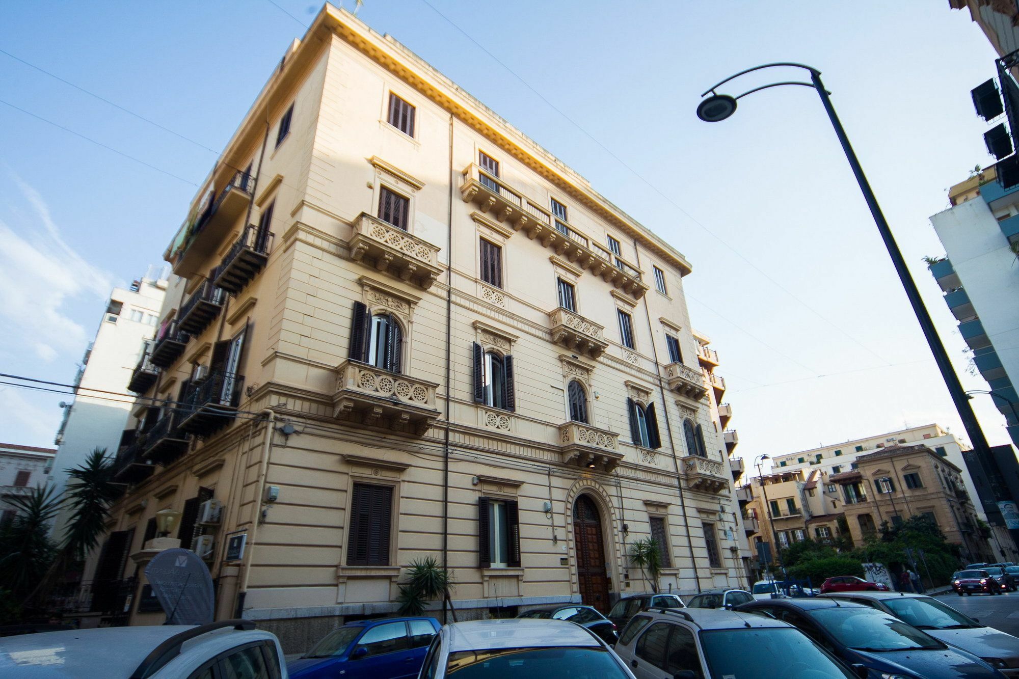 Palermo Gallery Екстериор снимка