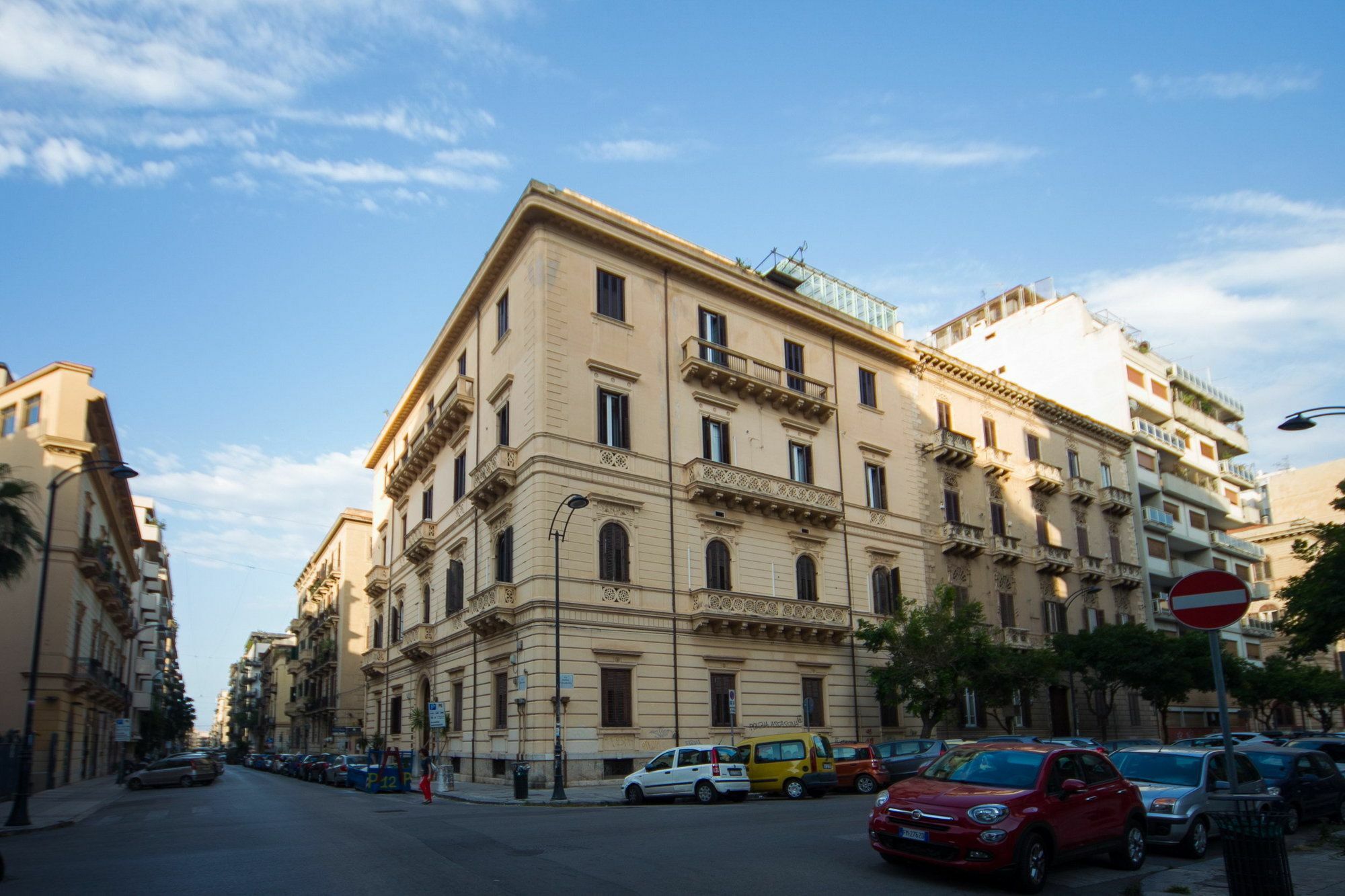 Palermo Gallery Екстериор снимка